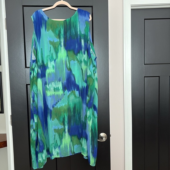 Catherine’s Colorful Sleeveless Dress w/Sheer Overlay & Abstract Design. Size 5X - Picture 2 of 11
